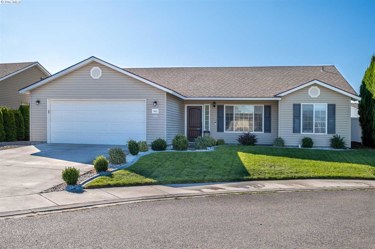 Photo of Newly Listed – 7812 Three Rivers Drive, Pasco, WA 99301