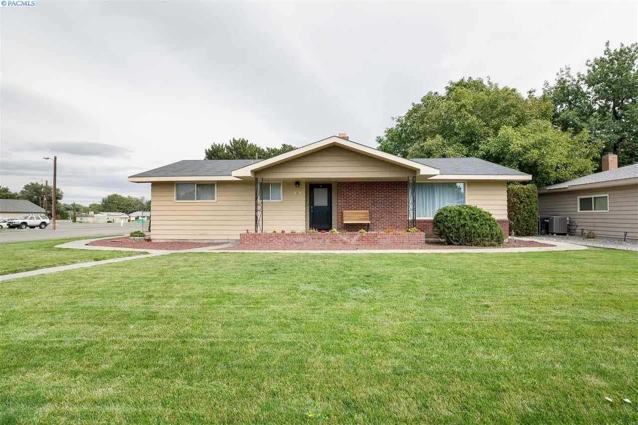 Photo of Newly Listed – 517 Road 36, Pasco, WA 99301