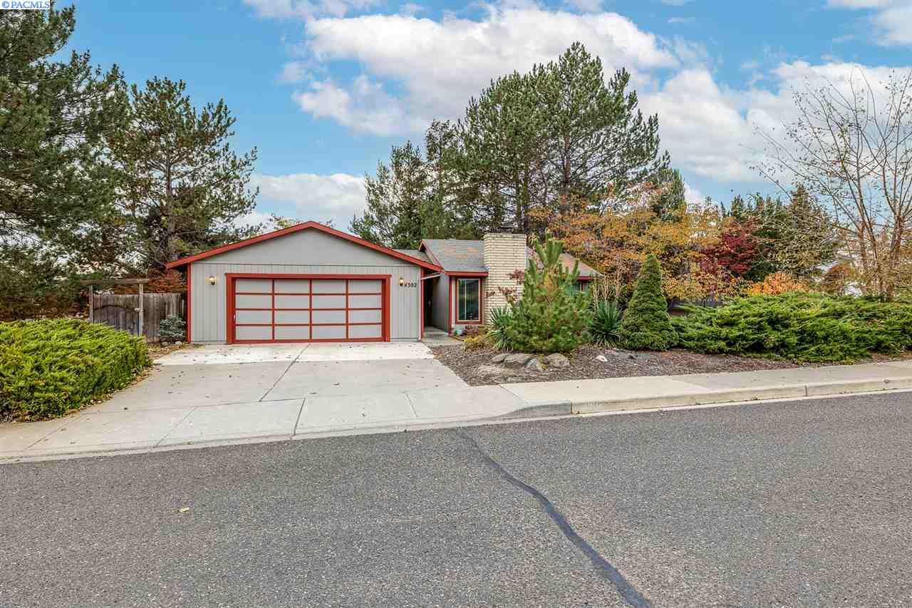 Photo of Newly Listed – 4302 Desert St, Pasco, WA 99301