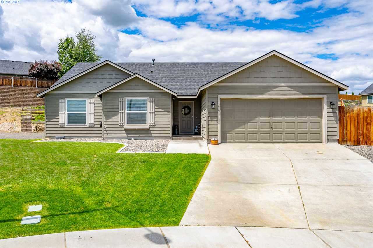 Photo of Newly Listed – 3619 Laguna Ct, Pasco, WA 99301