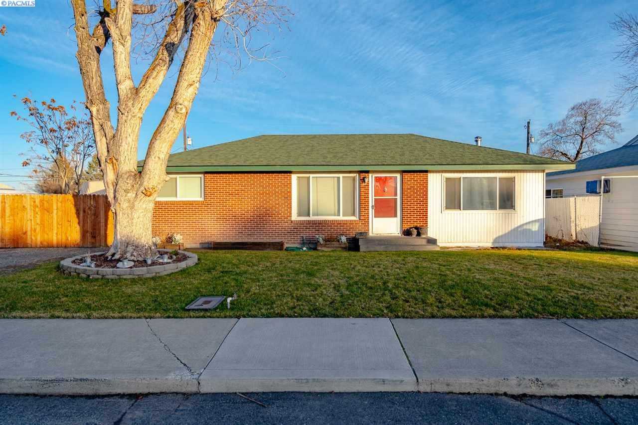 Photo of Newly Listed – 22 N Irby, Kennewick, WA 99336