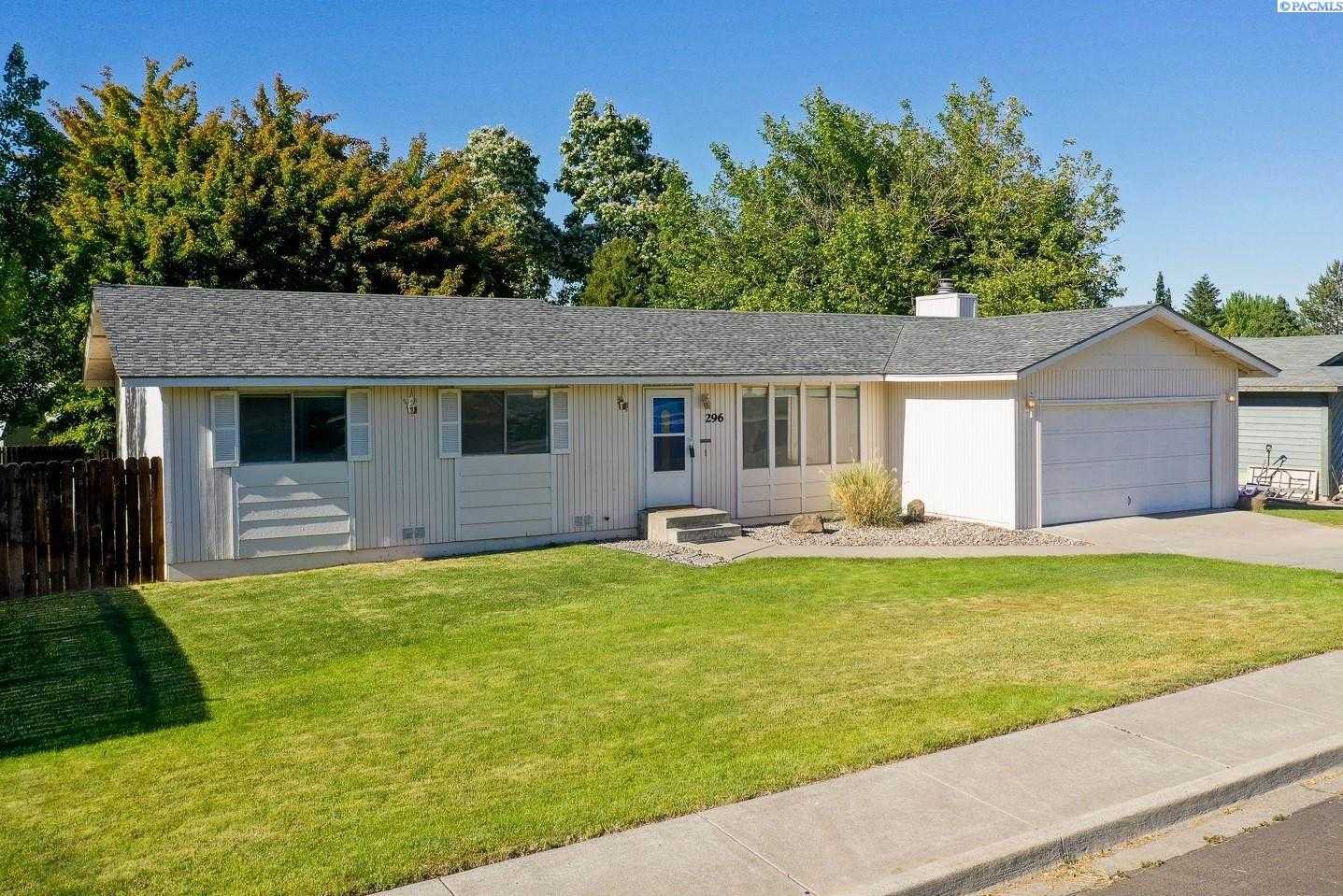 Photo of Newly Listed – 296 Tieton, Richland, WA 99352