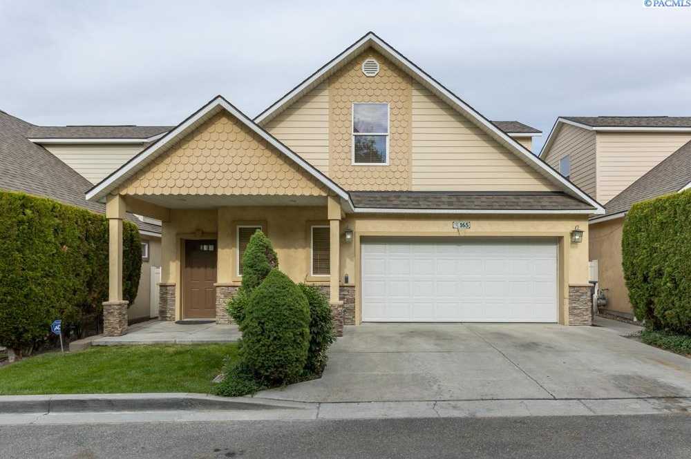 Photo of Newly Listed – 165 Keene Rd, Richland, WA 99352