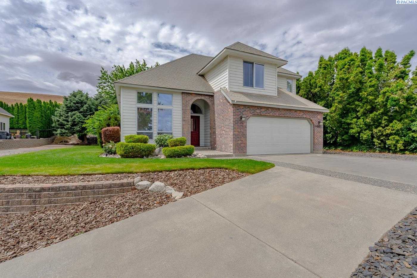 Photo of Newly Listed – 4620 S Quincy Place, Kennewick, WA 99337