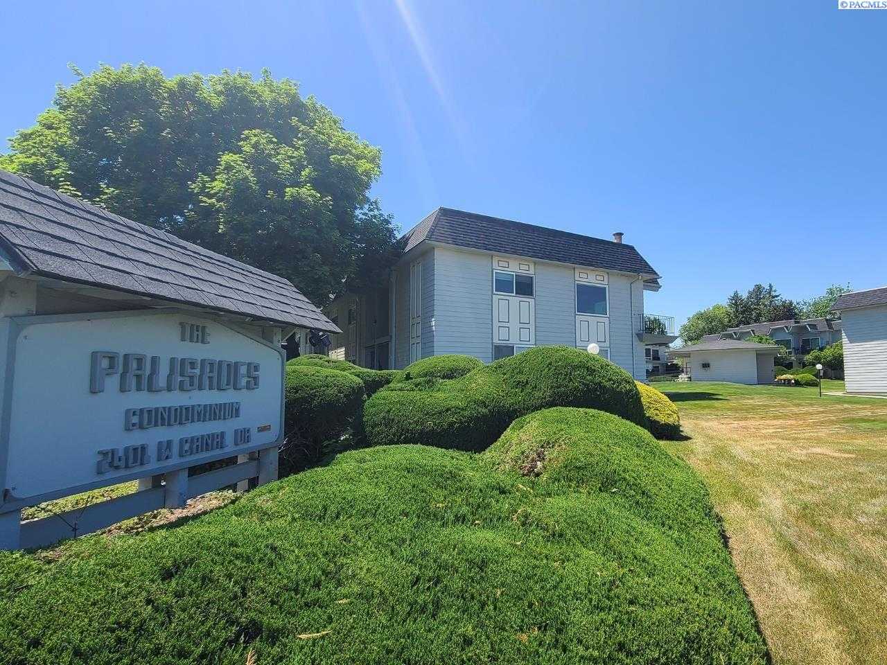 Photo of Newly Listed – 2401 W Canal Drive, Kennewick, WA 99336