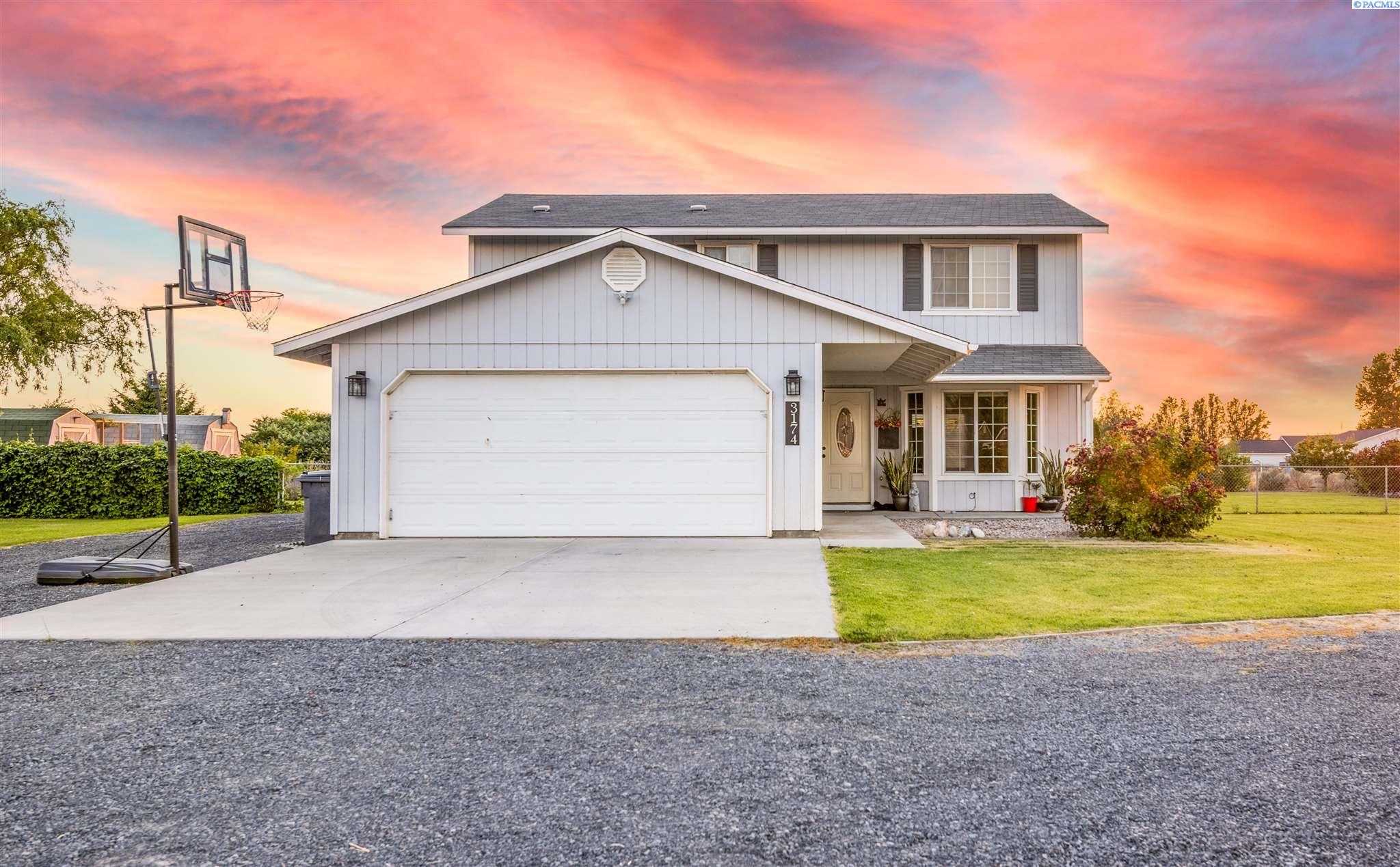 Photo of Newly Listed – 3174 Snow Goose Rd Ne, Moses Lake, WA 98837