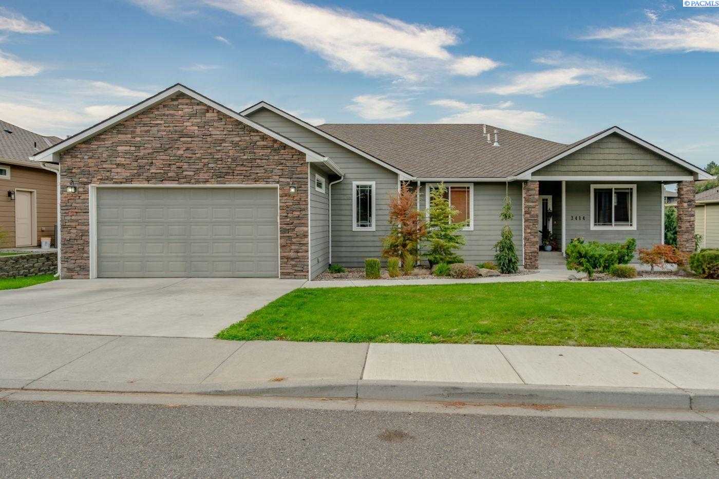 Photo of Newly Listed – 3414 W 34th Ave, Kennewick, WA 99337