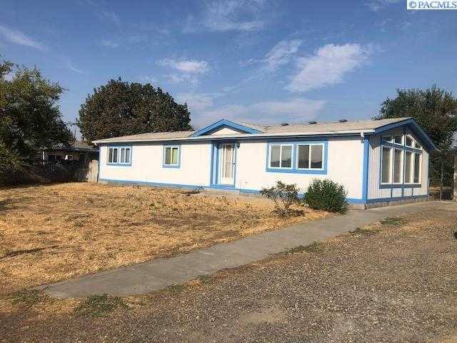Photo of Newly Listed – 34503 N Sage Dr, Benton City, WA 99320