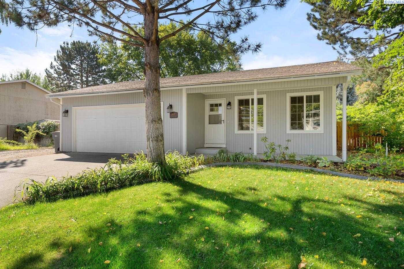 Photo of Newly Listed – 8515 W Entiat Avenue, Kennewick, WA 99336