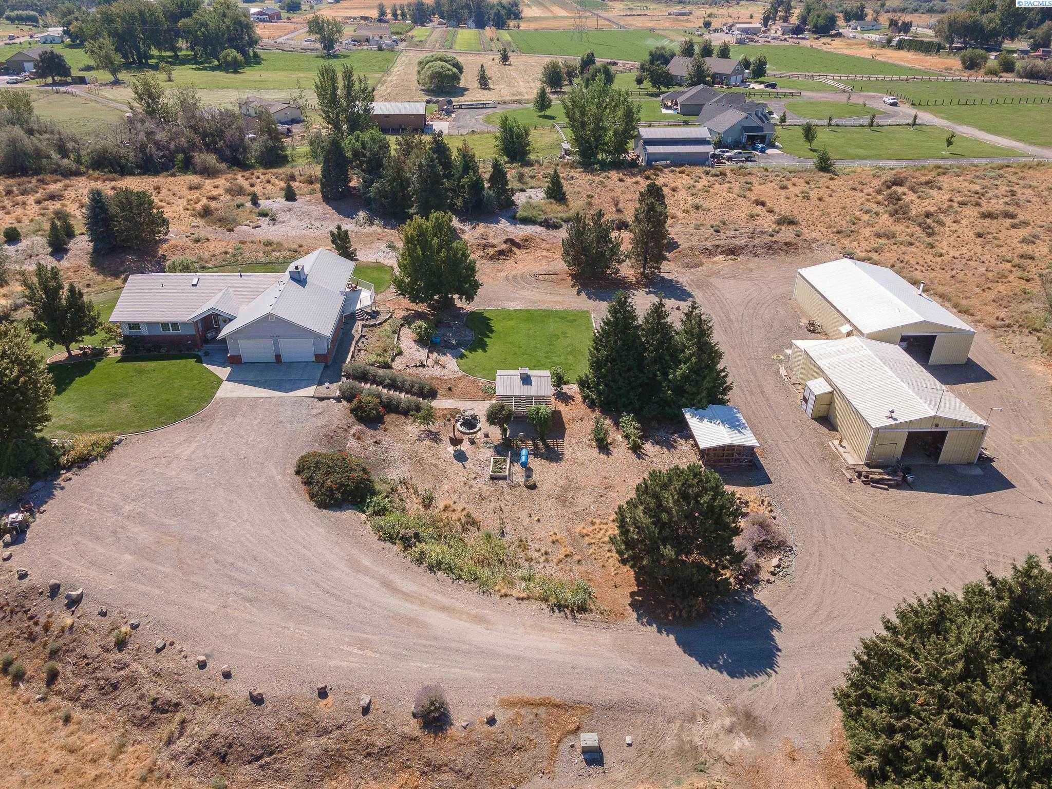 Photo of Newly Listed – 23205 S Verbena Prse, Kennewick, WA 99337