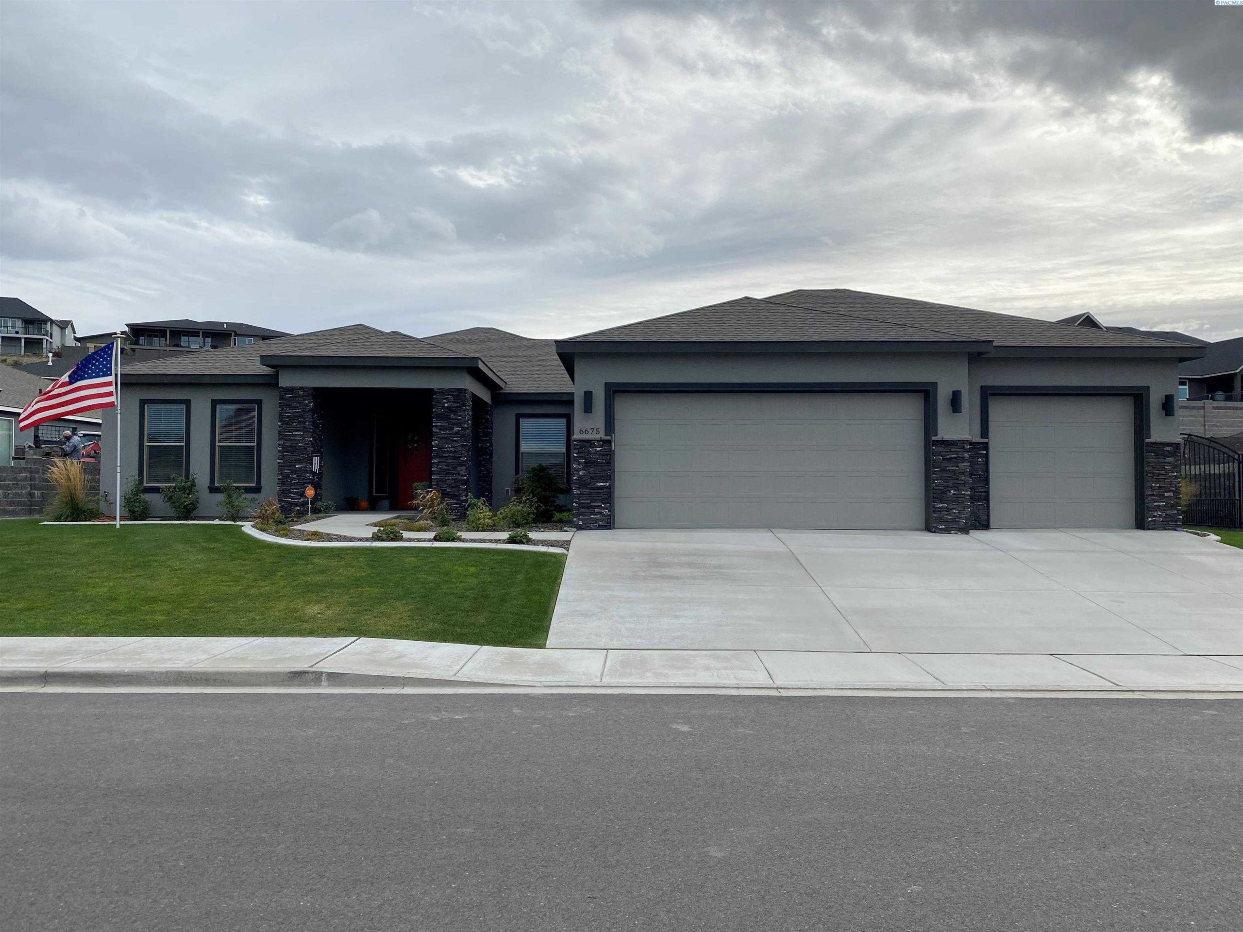 Photo of Newly Listed – 6675 Argos St., West Richland, WA 99353