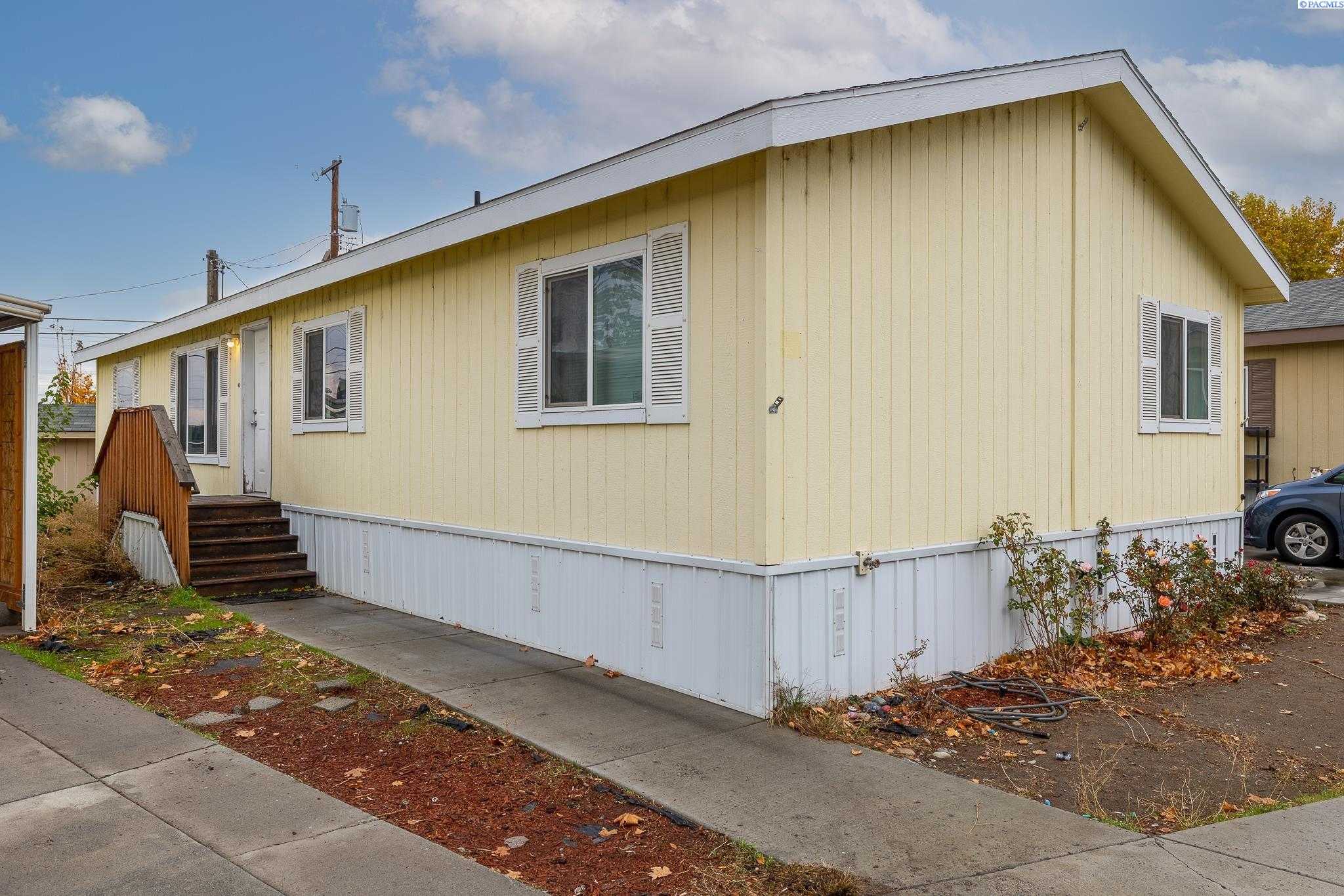 Photo of Newly Listed – 33 Cosmic, Richland, WA 99354