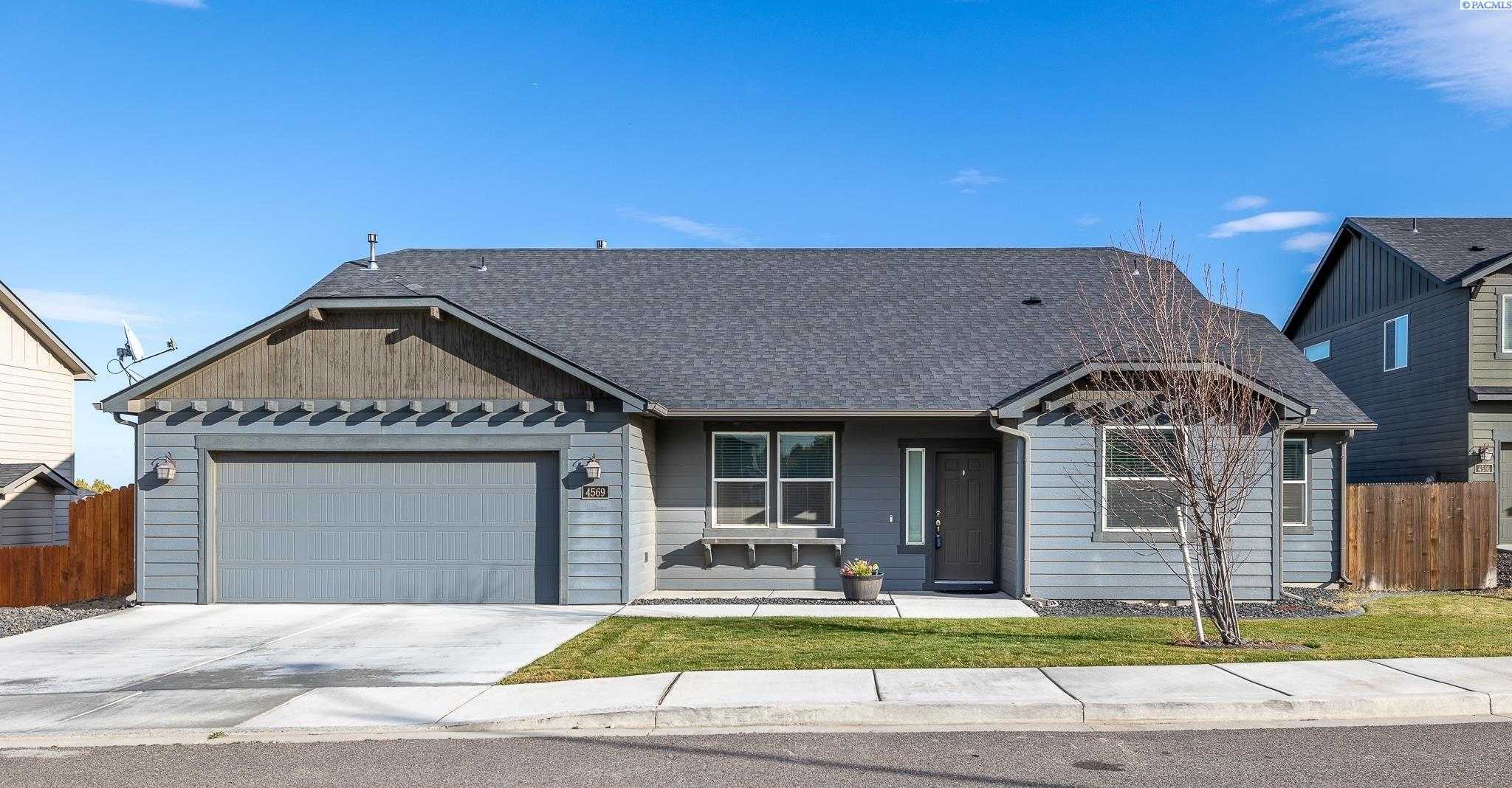 Photo of Newly Listed – 4569 S Underwood Pl, Kennewick, WA 99337