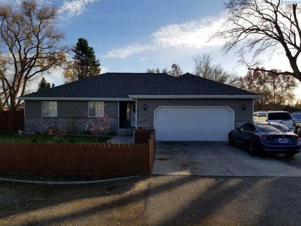 Photo of Newly Listed – 4012 W Pearl, Pasco, WA 99301