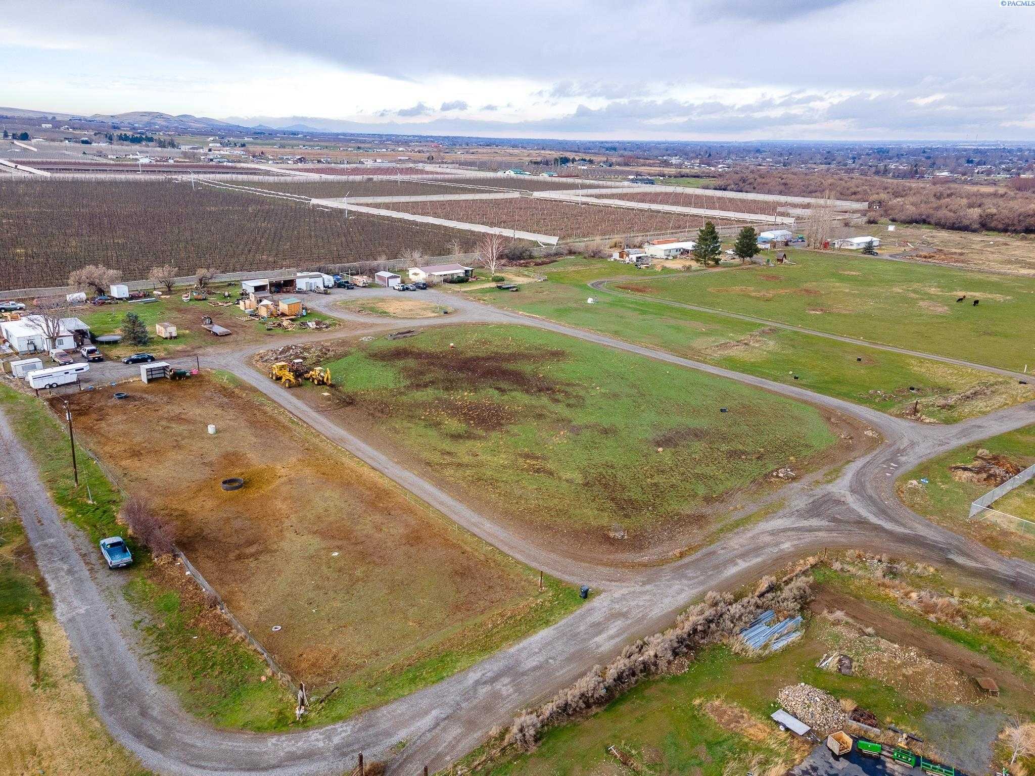 Photo of Newly Listed – 54712 S 2289 Prse, Kennewick, WA 99337