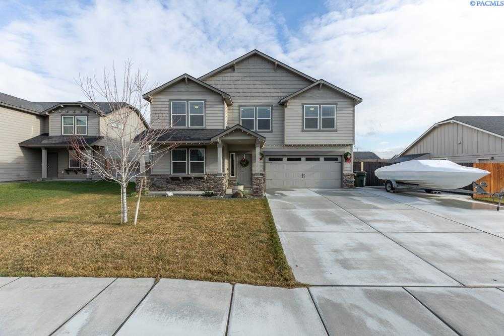 Photo of Newly Listed – 6203 Skeena Ln, Pasco, WA 99301