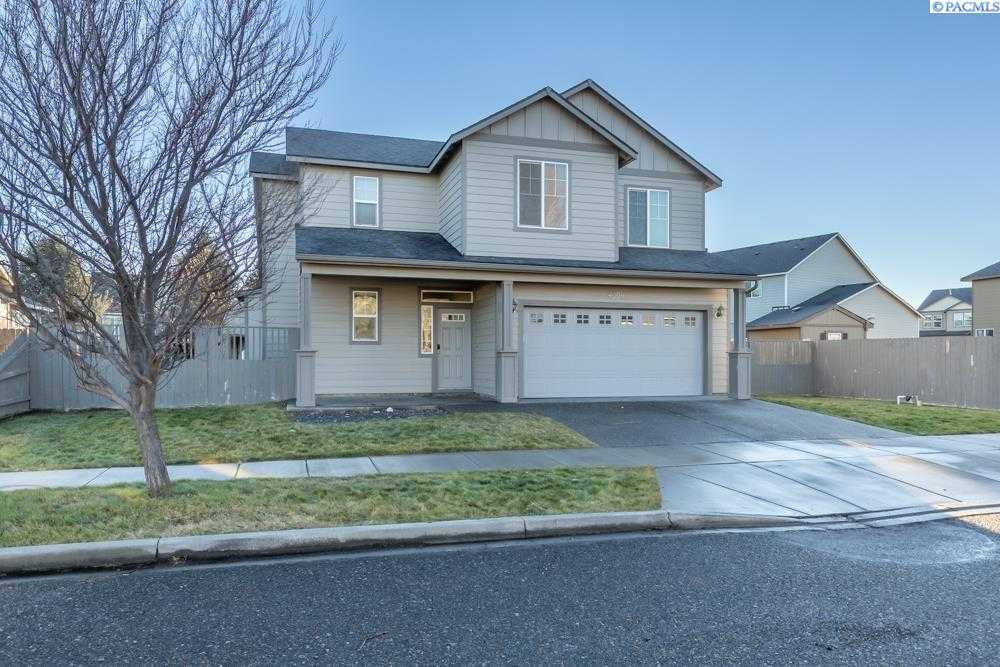 Photo of Newly Listed – 4009 W 20th Ave, Kennewick, WA 99338