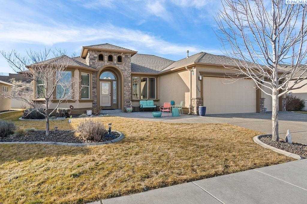 Photo of Newly Listed – 2349 Copperhill St, Richland, WA 99354