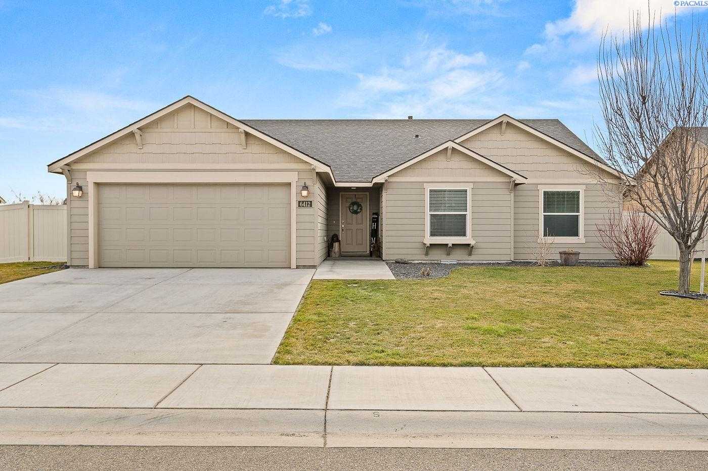Photo of Newly Listed – 6412 Pimlico Dr, Pasco, WA 99301
