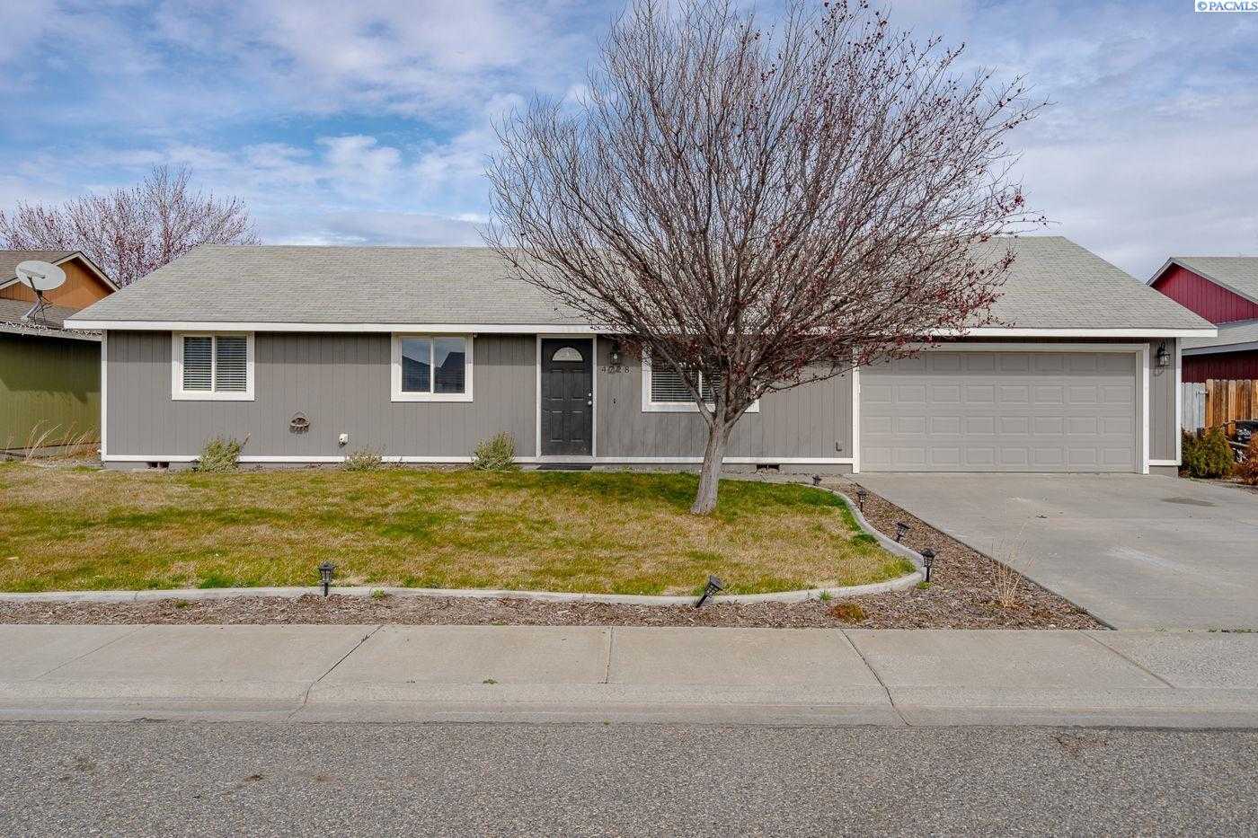 Photo of Newly Listed – 4728 Forsythia, West Richland, WA 99353