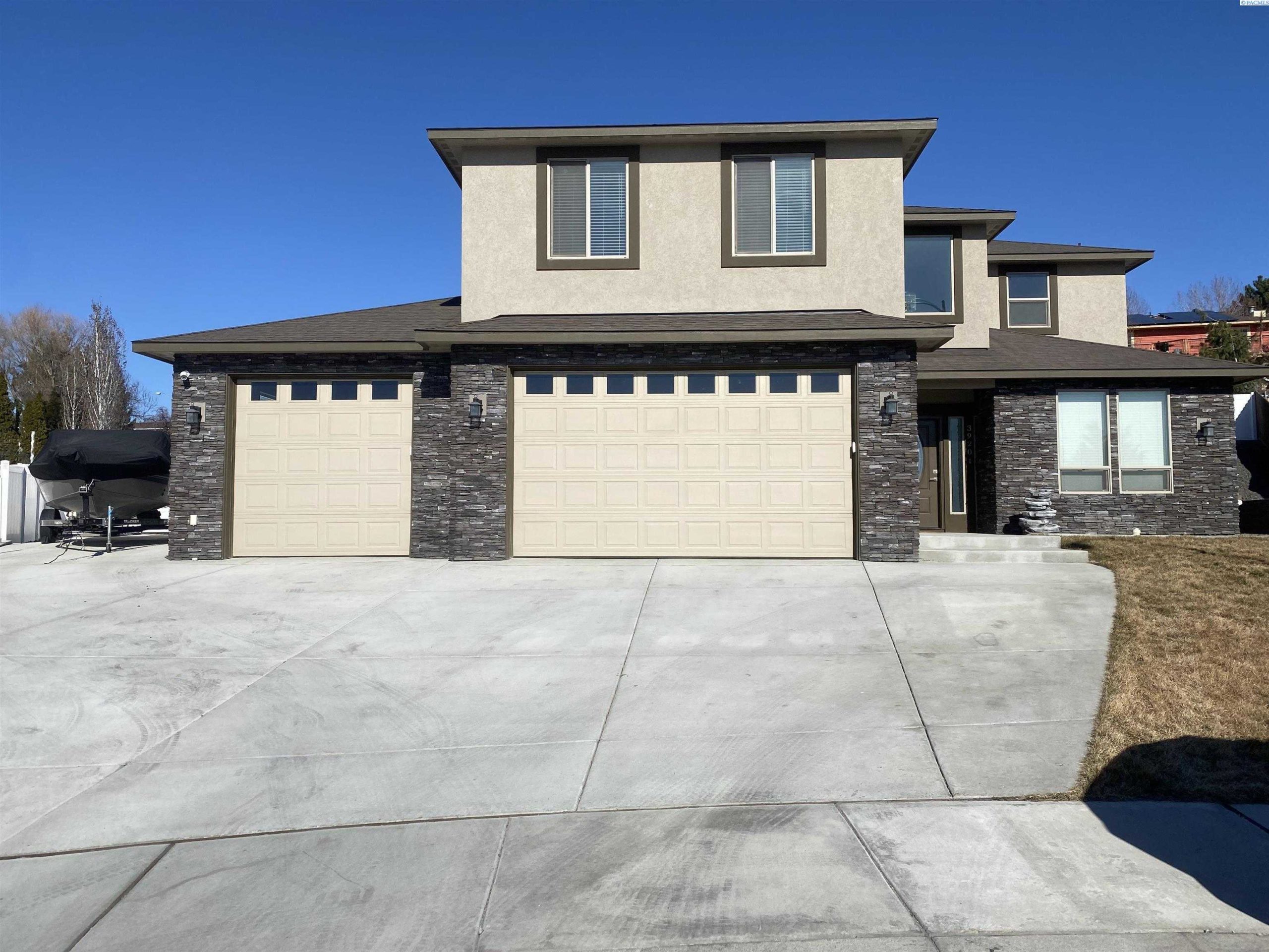 Photo of Newly Listed – 3920 Peppertree Ct., Pasco, WA 99301