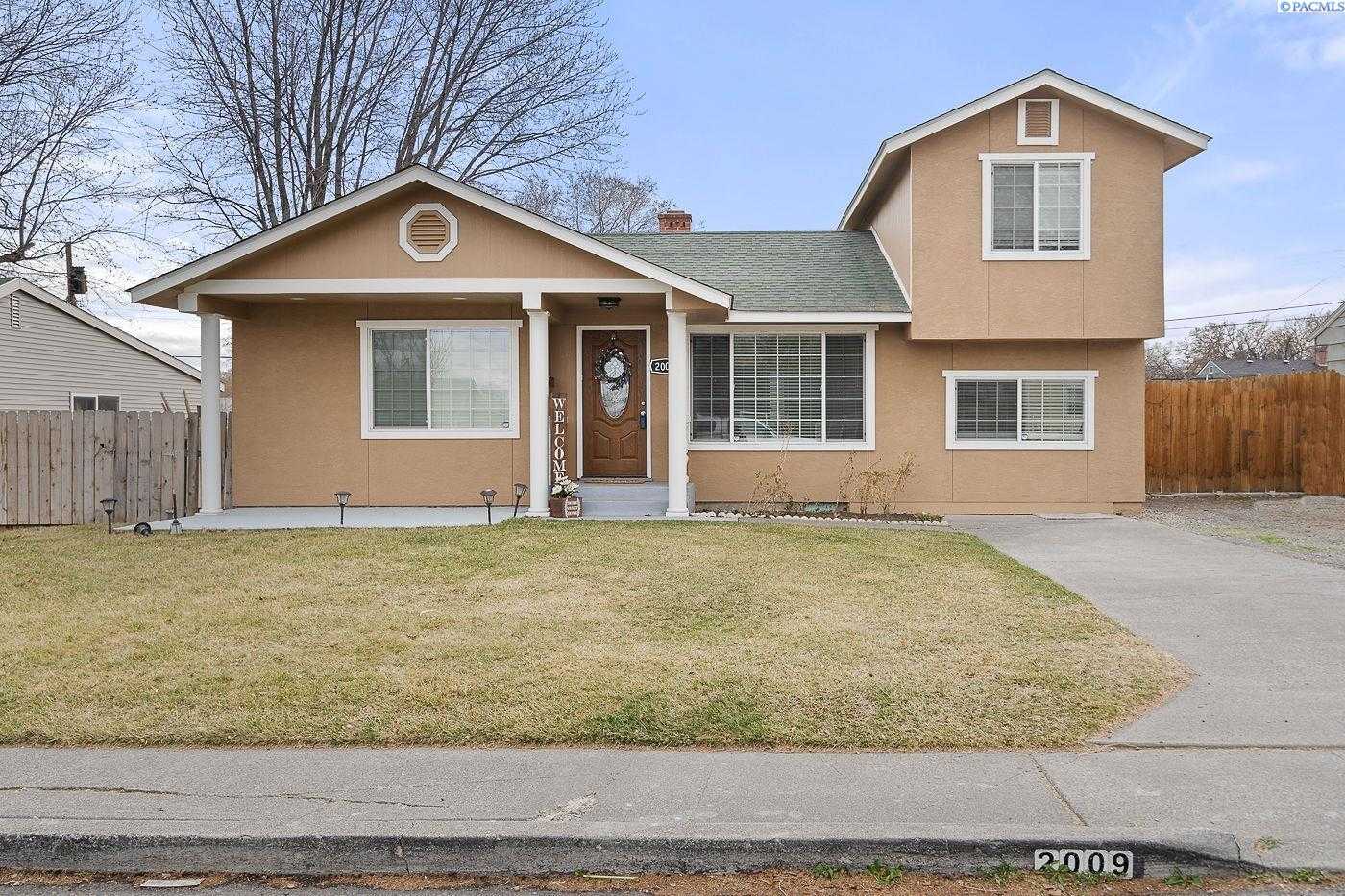 Photo of Newly Listed – 2009 W 3rd Ave., Kennewick, WA 99336