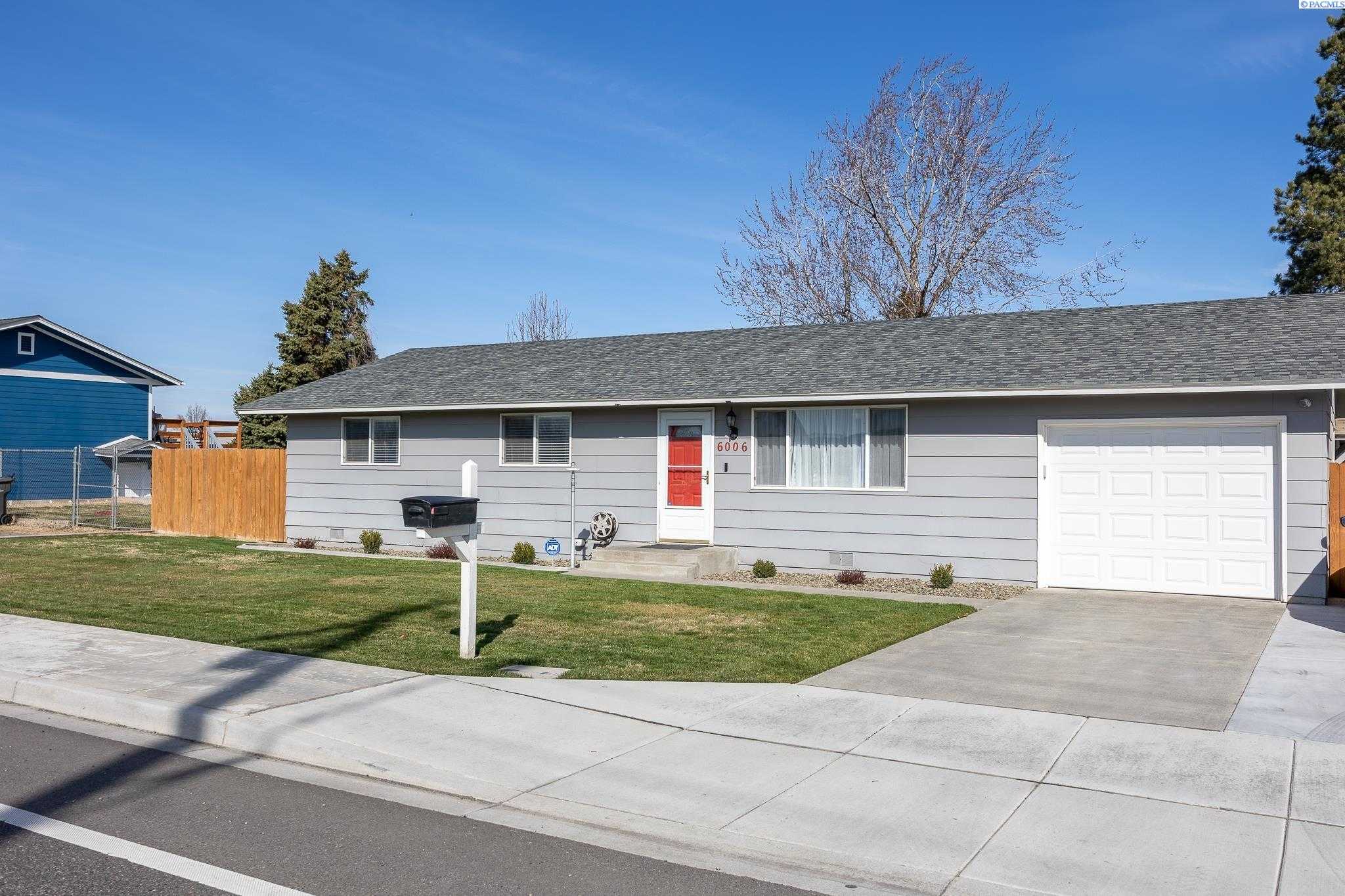 Photo of Newly Listed – 6006 W Metaline Ave, Kennewick, WA 99336