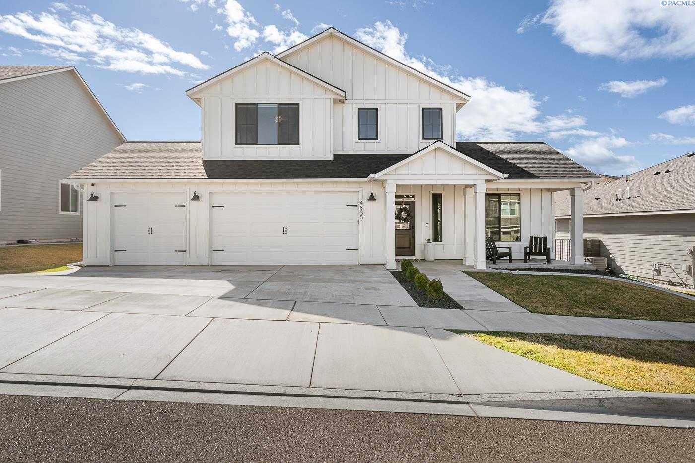 Photo of Newly Listed – 4855 Smitty Drive, Richland, WA 99352