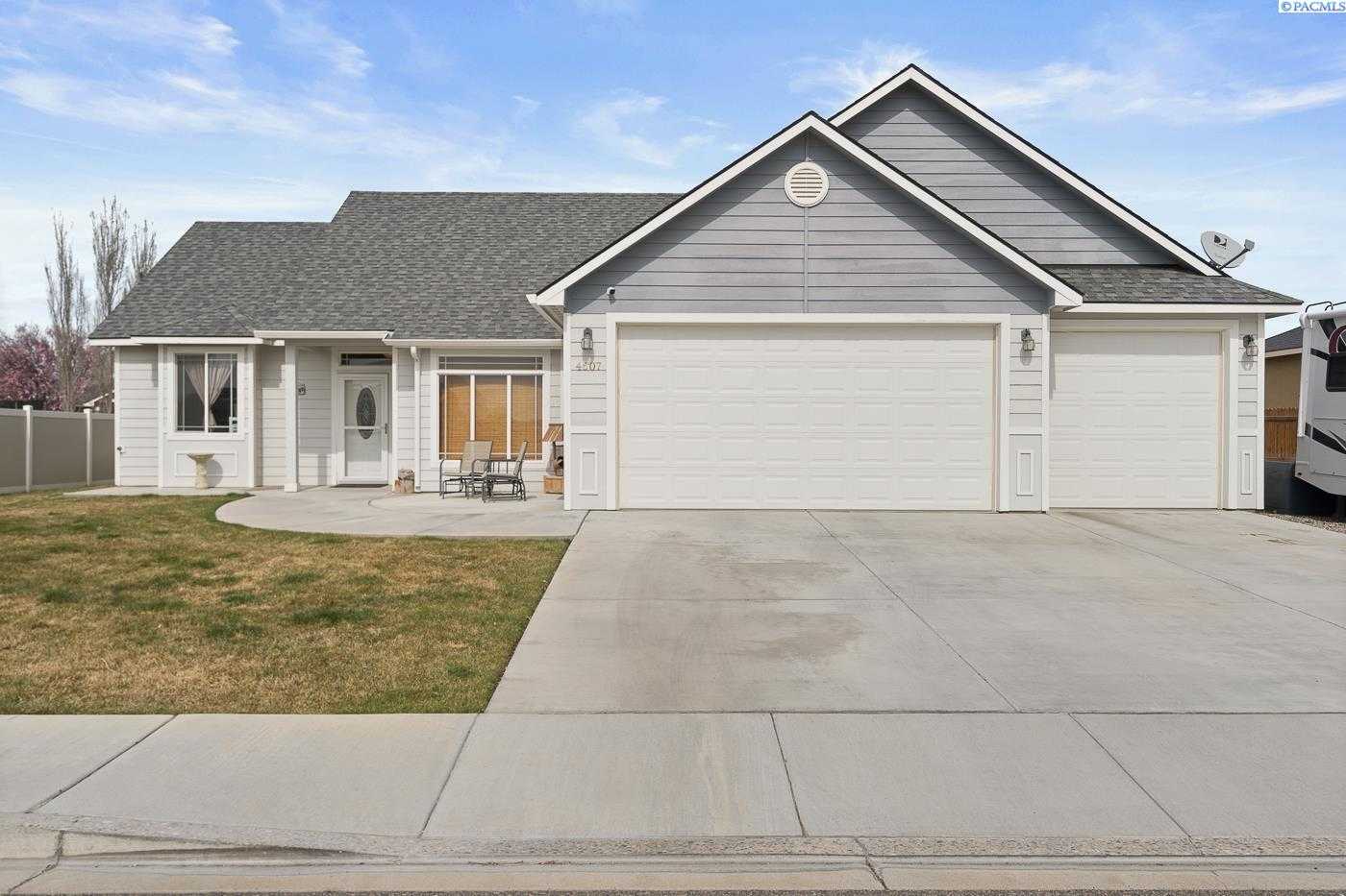 Photo of Newly Listed – 4607 Monterey Dr., Pasco, WA 99301