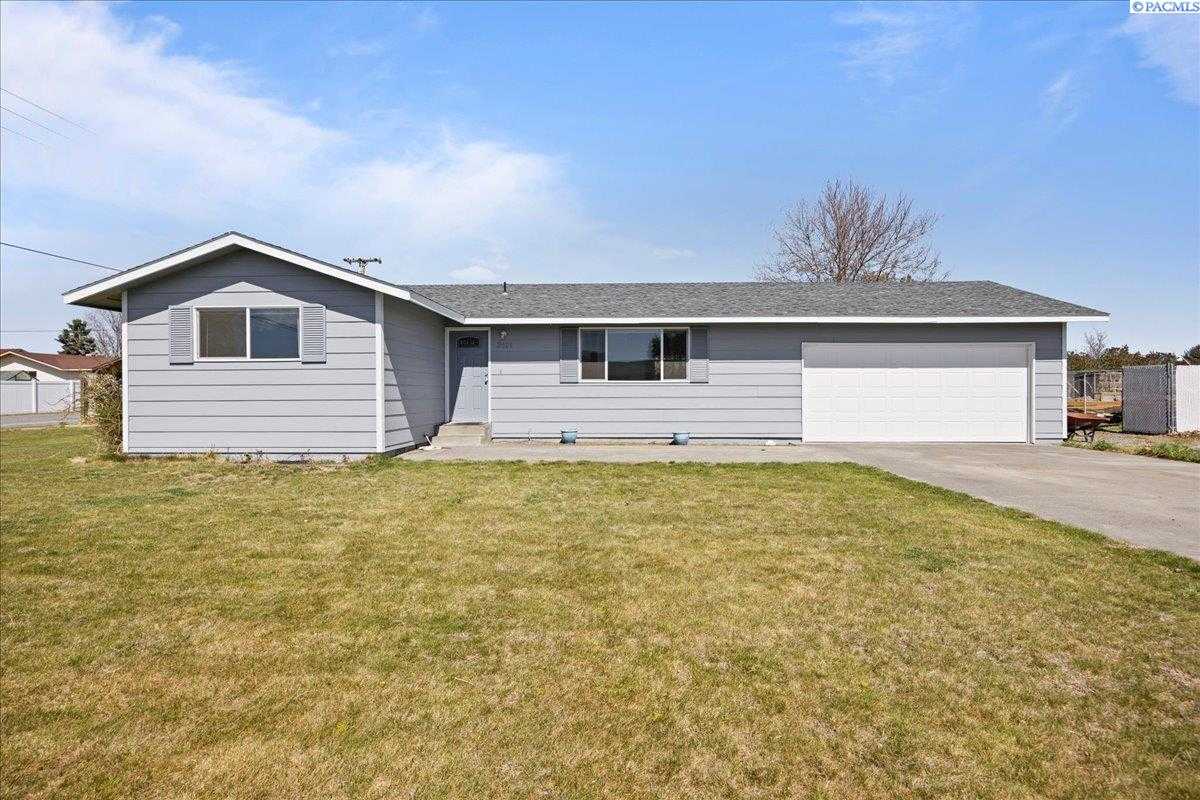 Photo of Newly Listed – 3921 W Margaret St, Pasco, WA 99301