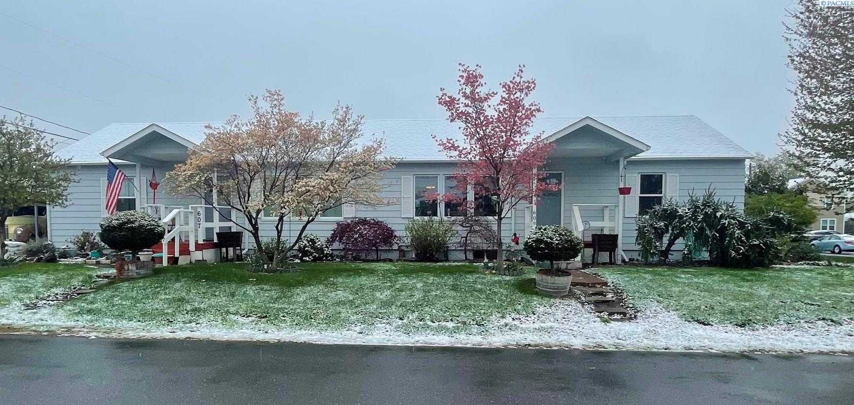 Photo of Newly Listed – 607 Torbett St., Richland, WA 99354