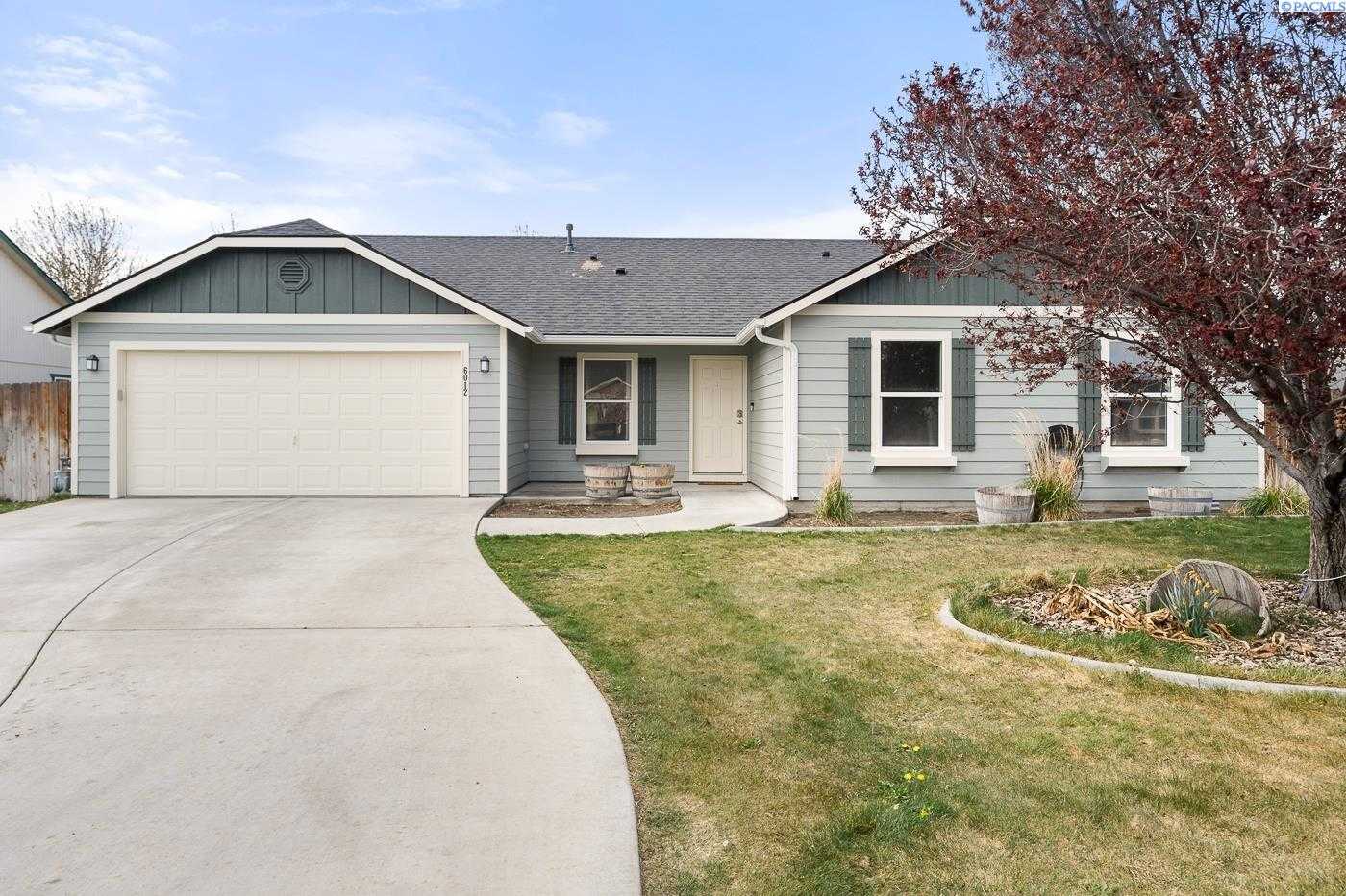 Photo of Newly Listed – 6012 Washougal Ln, Pasco, WA 99301