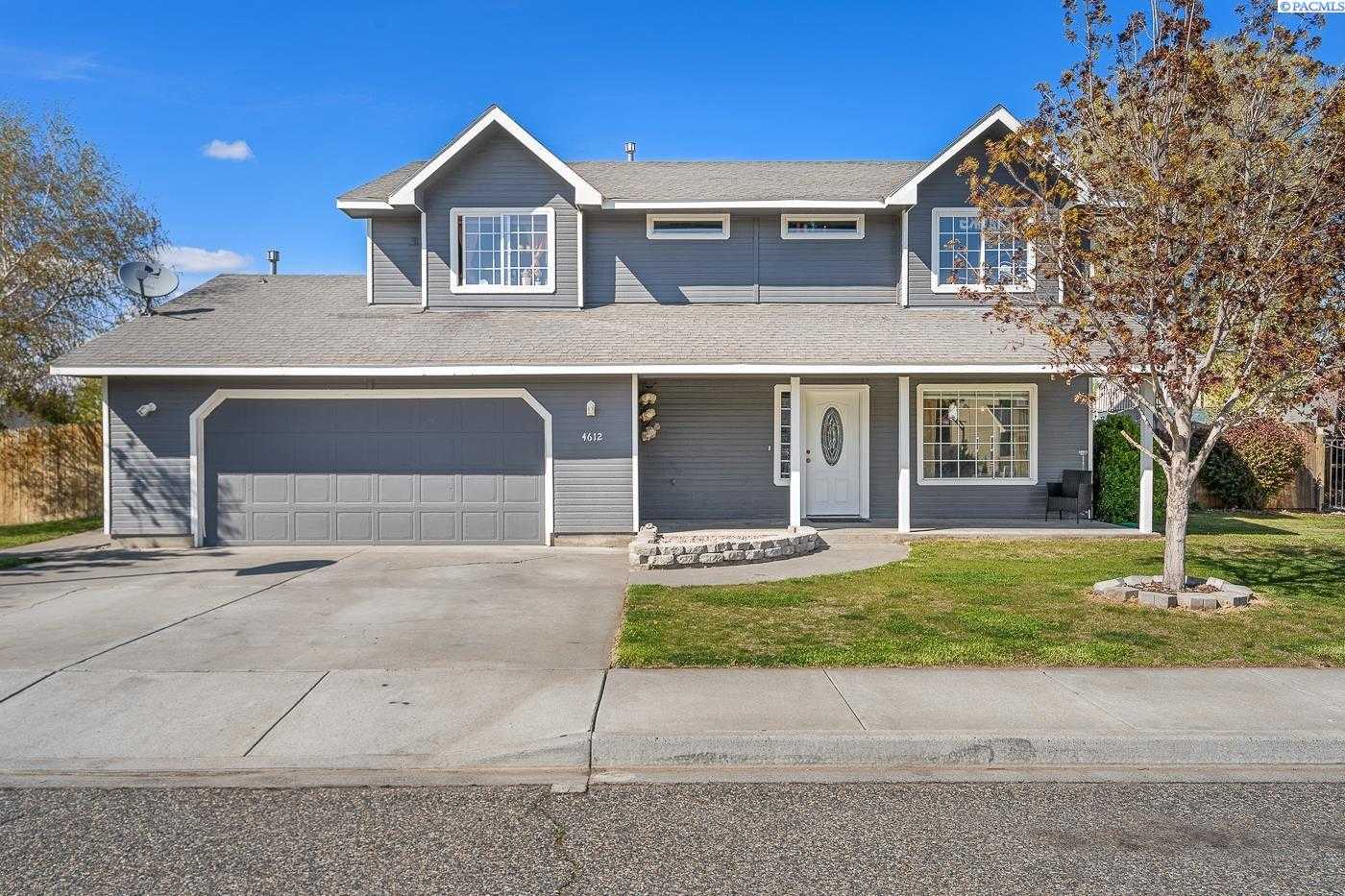 Photo of Newly Listed – 4612 W Grand Ronde Ave, Kennewick, WA 99336