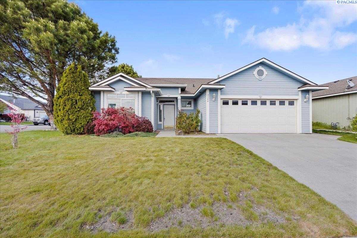 Photo of Newly Listed – 7144 W 2nd Place, Kennewick, WA 99336