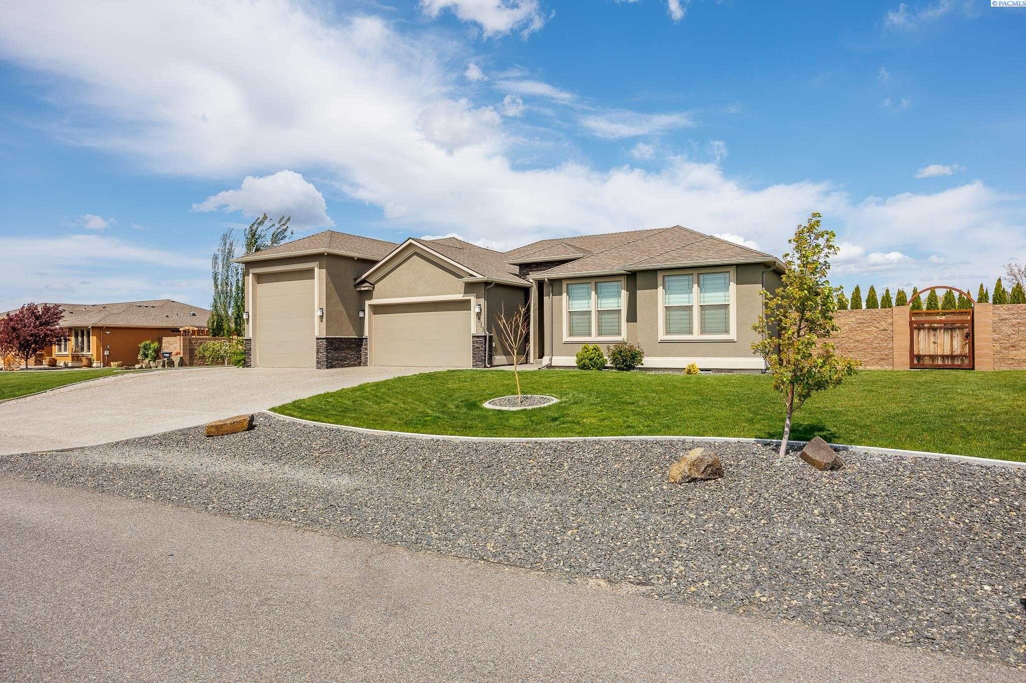 Photo of Newly Listed – 6813 Timothy Ct, Pasco, WA 99301