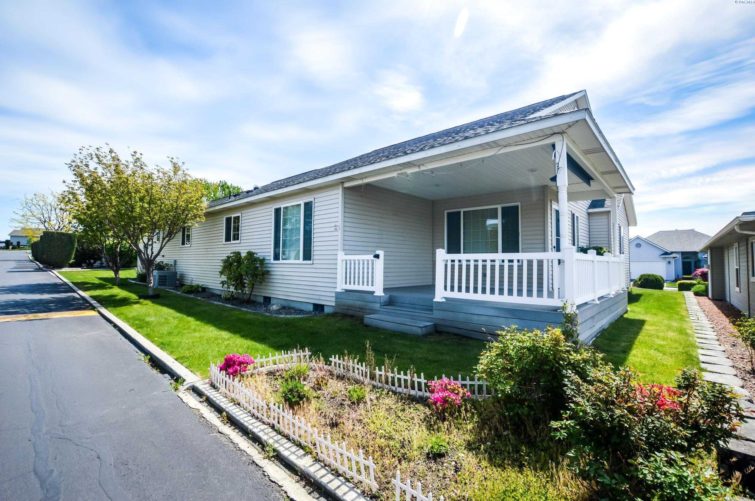 Photo of Newly Listed – 131 Camargo Ln., Pasco, WA 99301