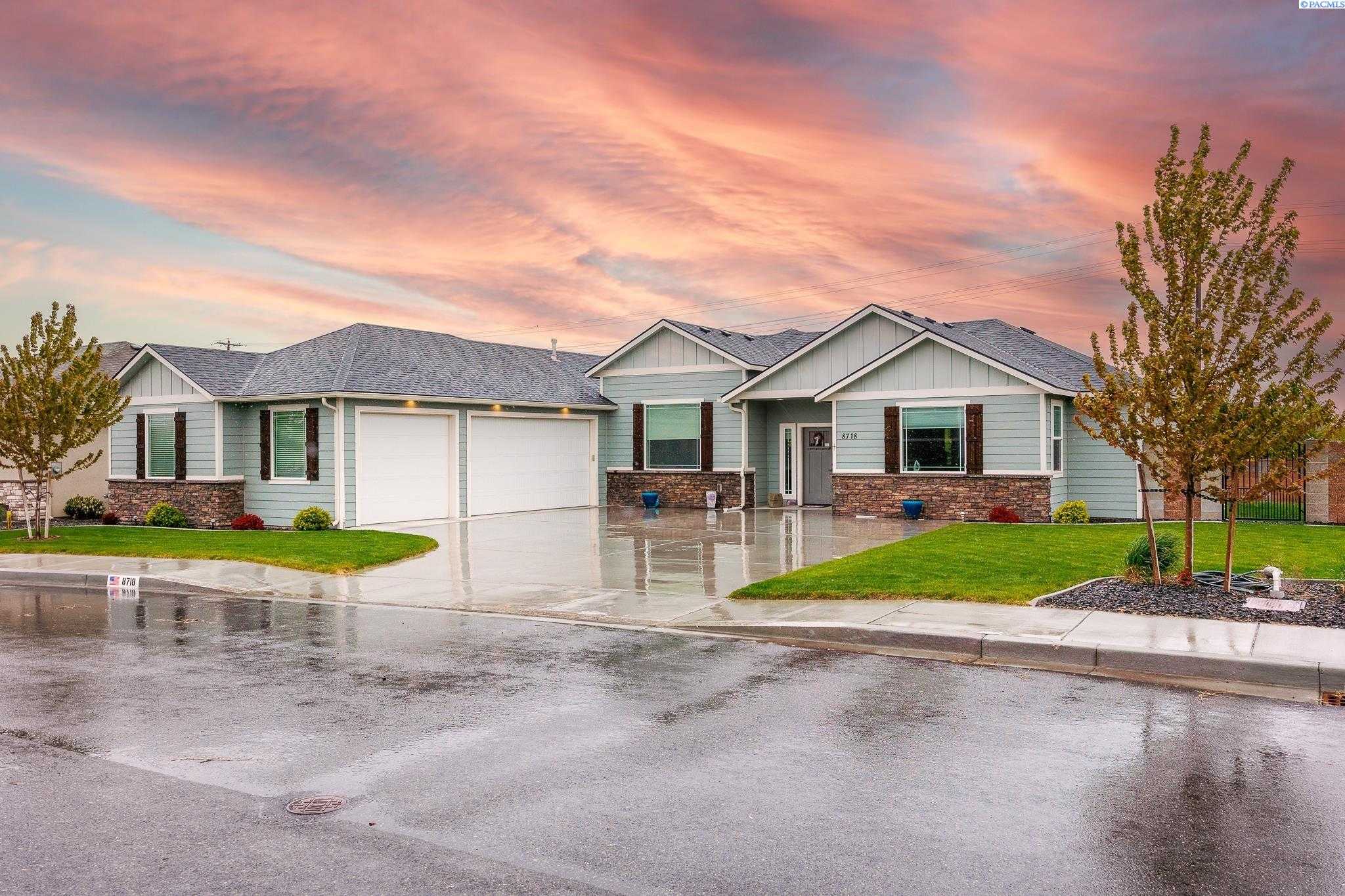 Photo of Newly Listed – 8718 W 11th Ave, Kennewick, WA 99338