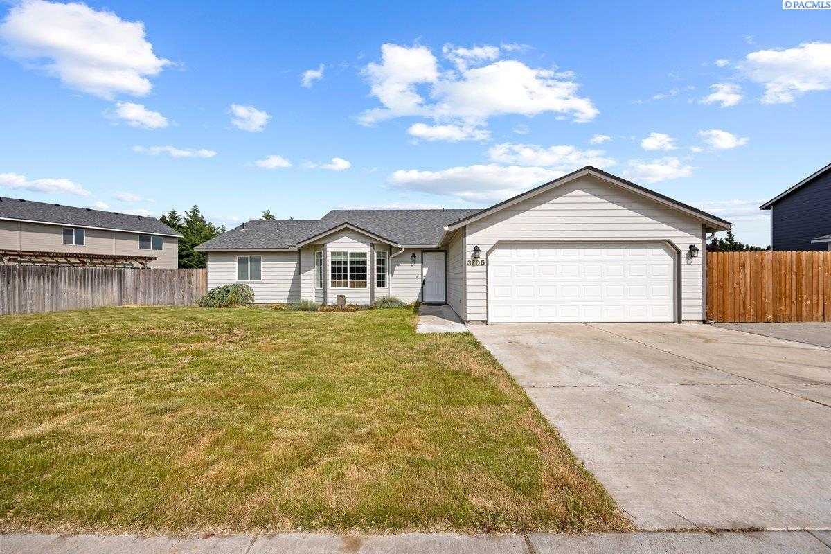 Photo of Newly Listed – 3705 S Newport St, Kennewick, WA 99337