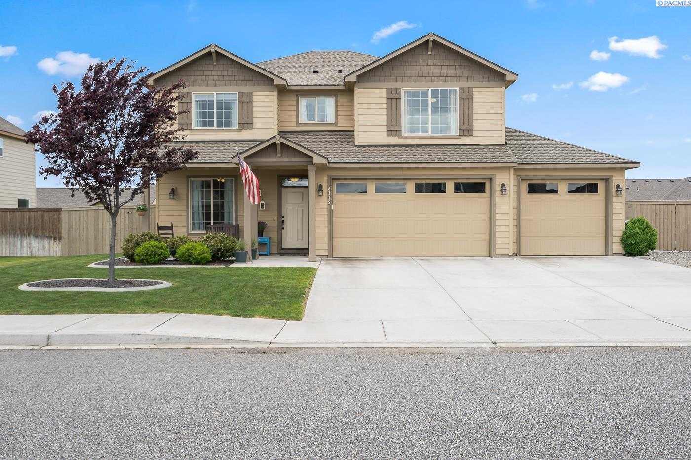 Photo of Newly Listed – 6112 Somerset Lane, Pasco, WA 99301