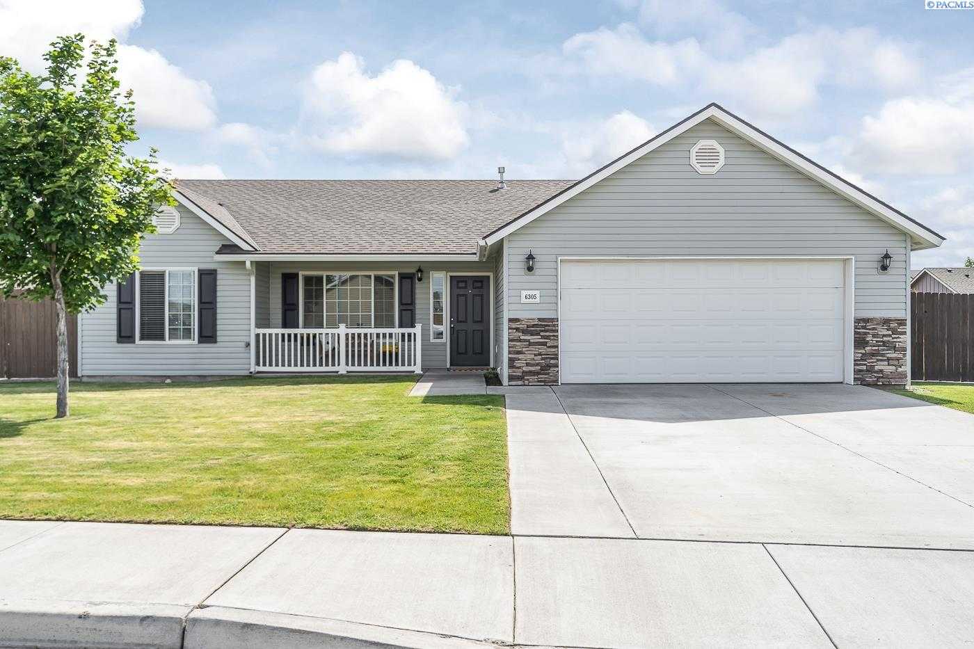 Photo of Newly Listed – 6305 Somerset Lane, Pasco, WA 99301