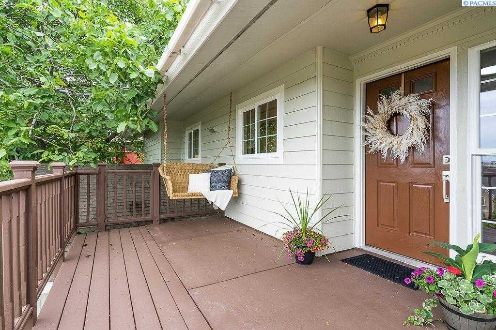 Photo of Newly Listed – 4312 S Gum Street, Kennewick, WA 99337