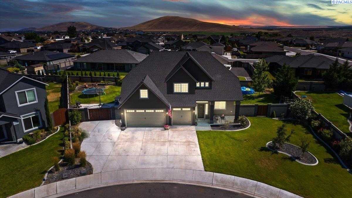 Photo of Newly Listed – 6761 Pyrite Ct., West Richland, WA 99353