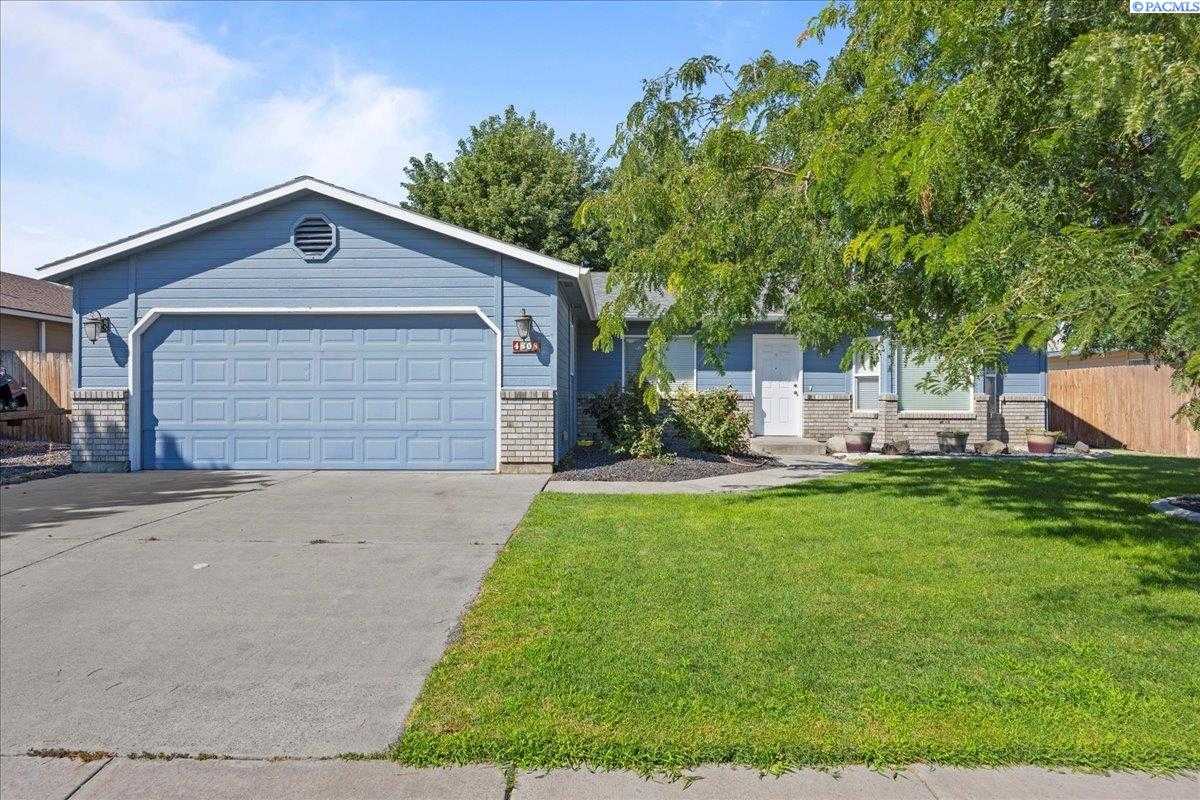Photo of Newly Listed – 4808 W 9th Ave, Kennewick, WA 99336