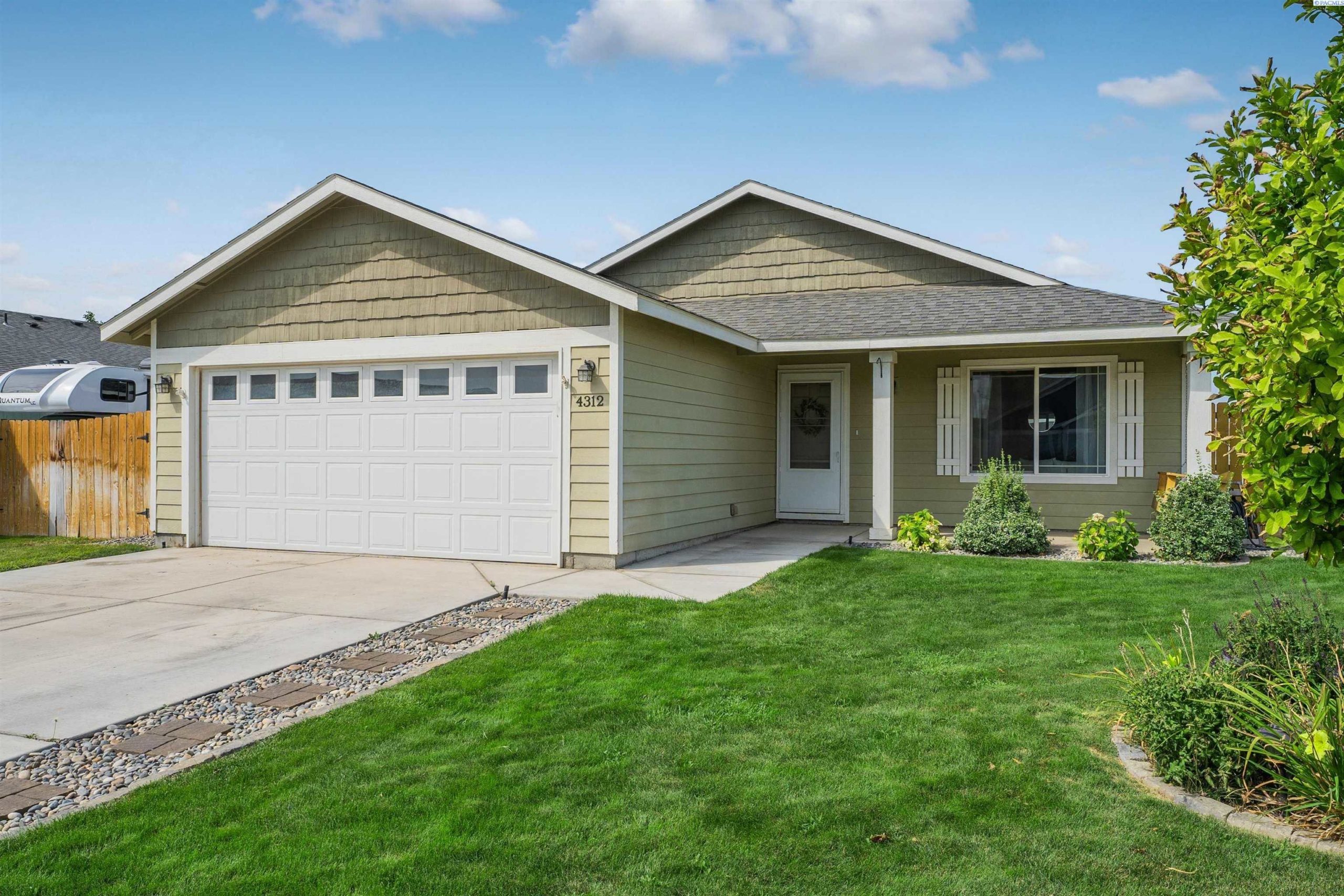 Photo of Newly Listed – 4312 Montgomery Lane, Pasco, WA 99301