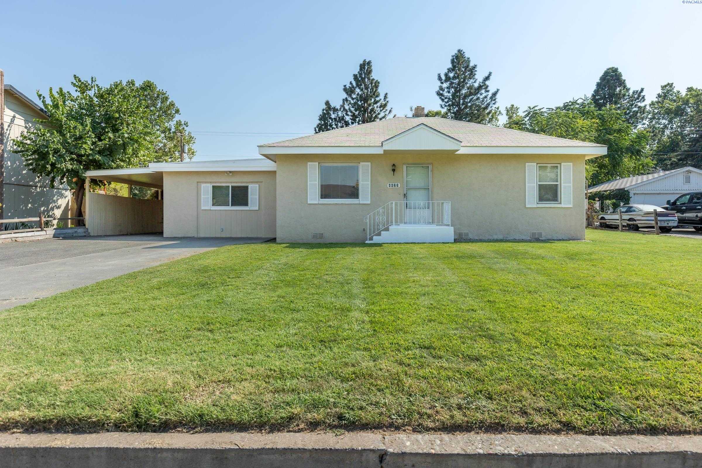 Photo of Newly Listed – 6623 W Arrowhead Ave, Kennewick, WA 99336