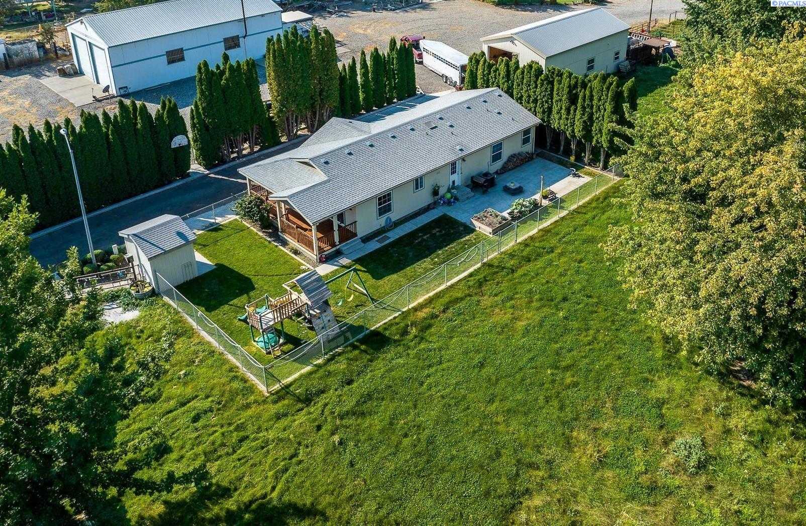 Photo of Newly Listed – 18106 S 2198 Prse, Kennewick, WA 99337