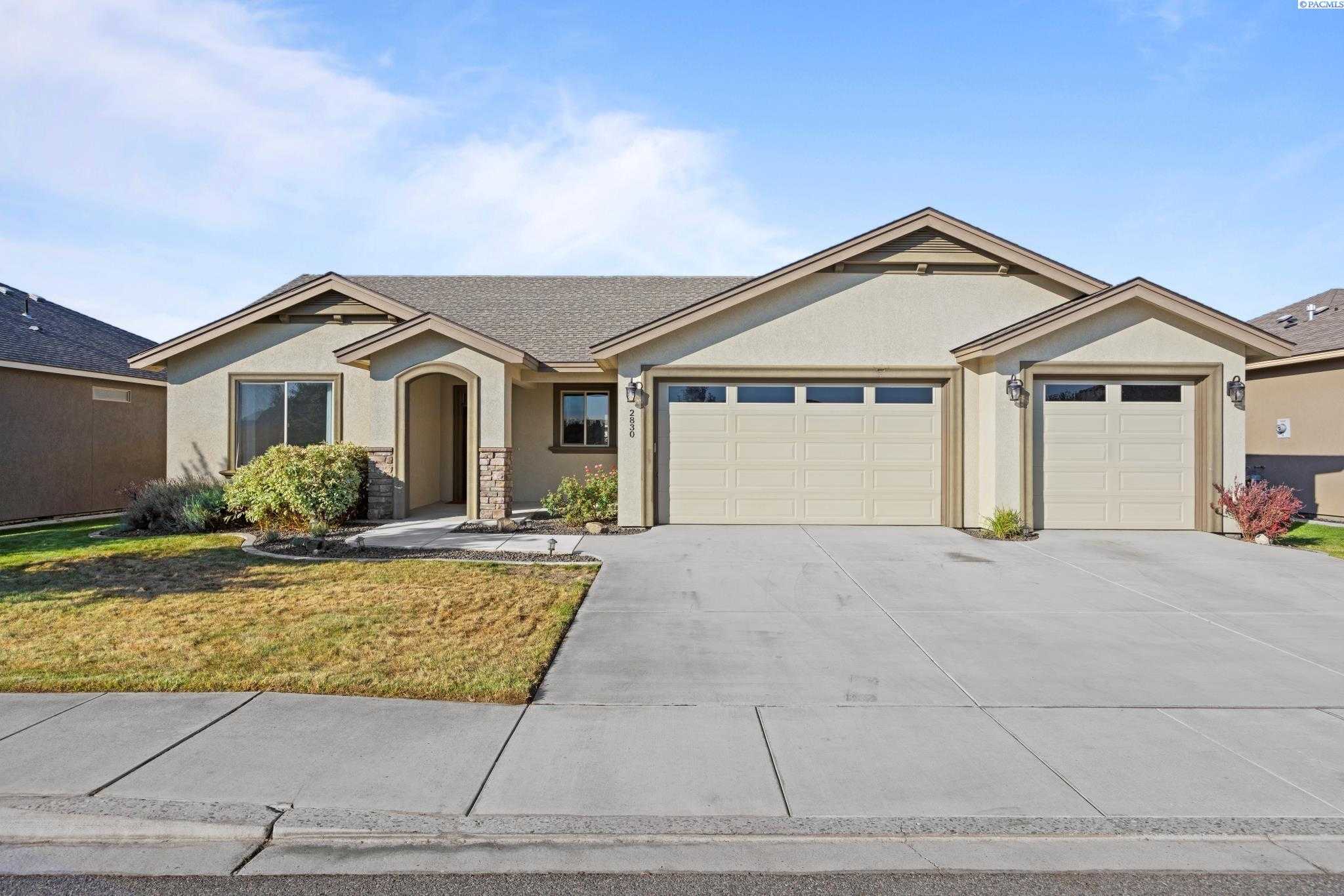 Photo of Newly Listed – 2830 Copperbutte St, Richland, WA 99354