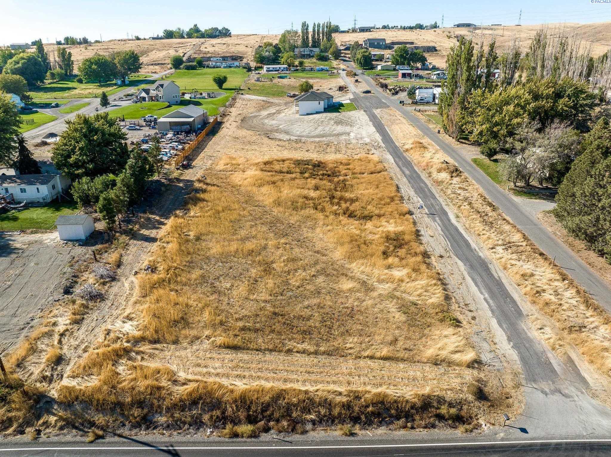 Photo of Newly Listed – Tbd N Sr 225 (lot1 Sp1062), Benton City, WA 99320