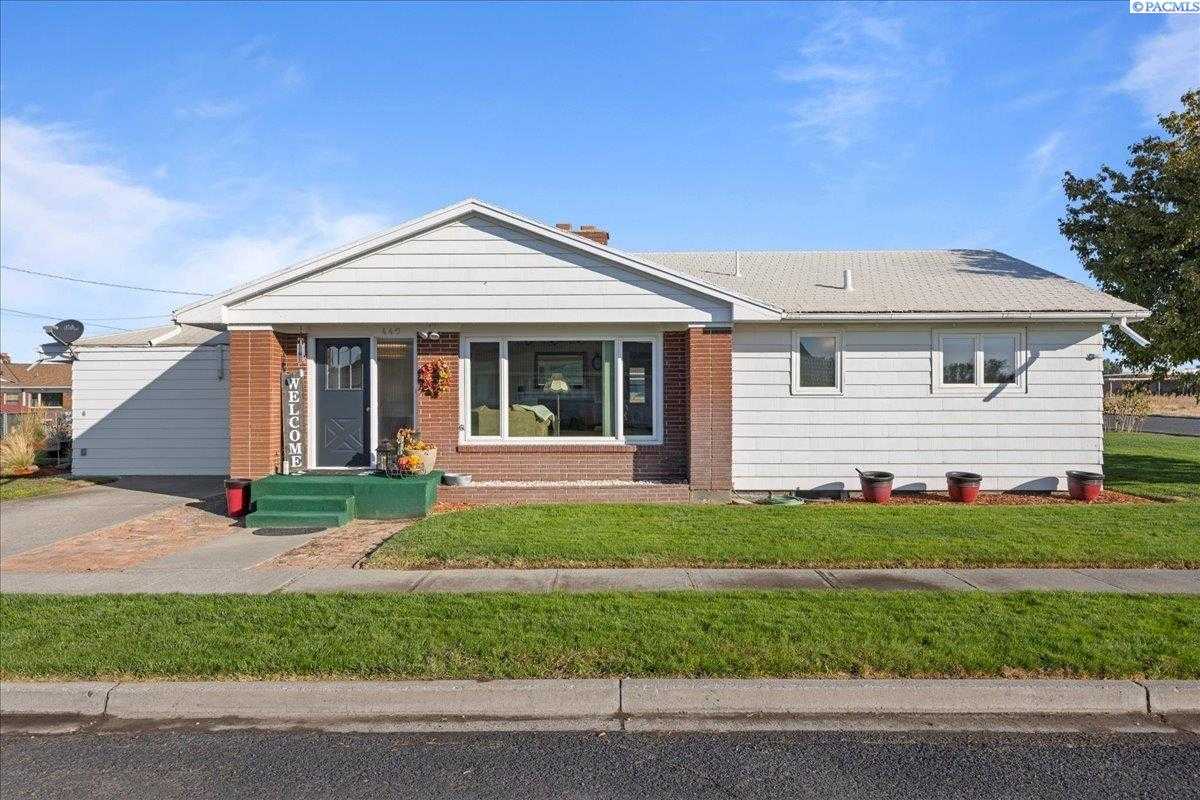 Photo of Newly Listed – 440 E Ash St, Connell, WA 99326