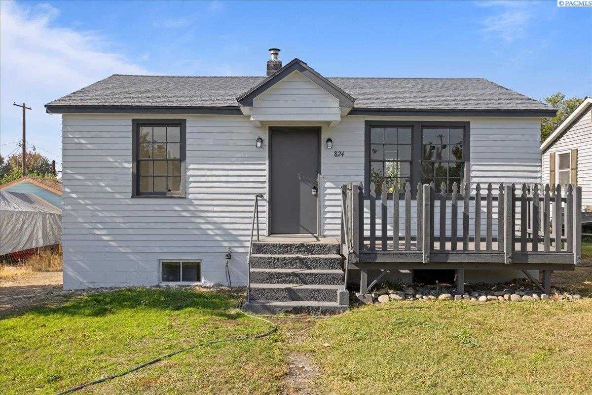 Photo of Newly Listed – 824 S 7th Ave, Pasco, WA 99301